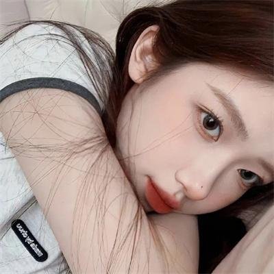 她和她的她